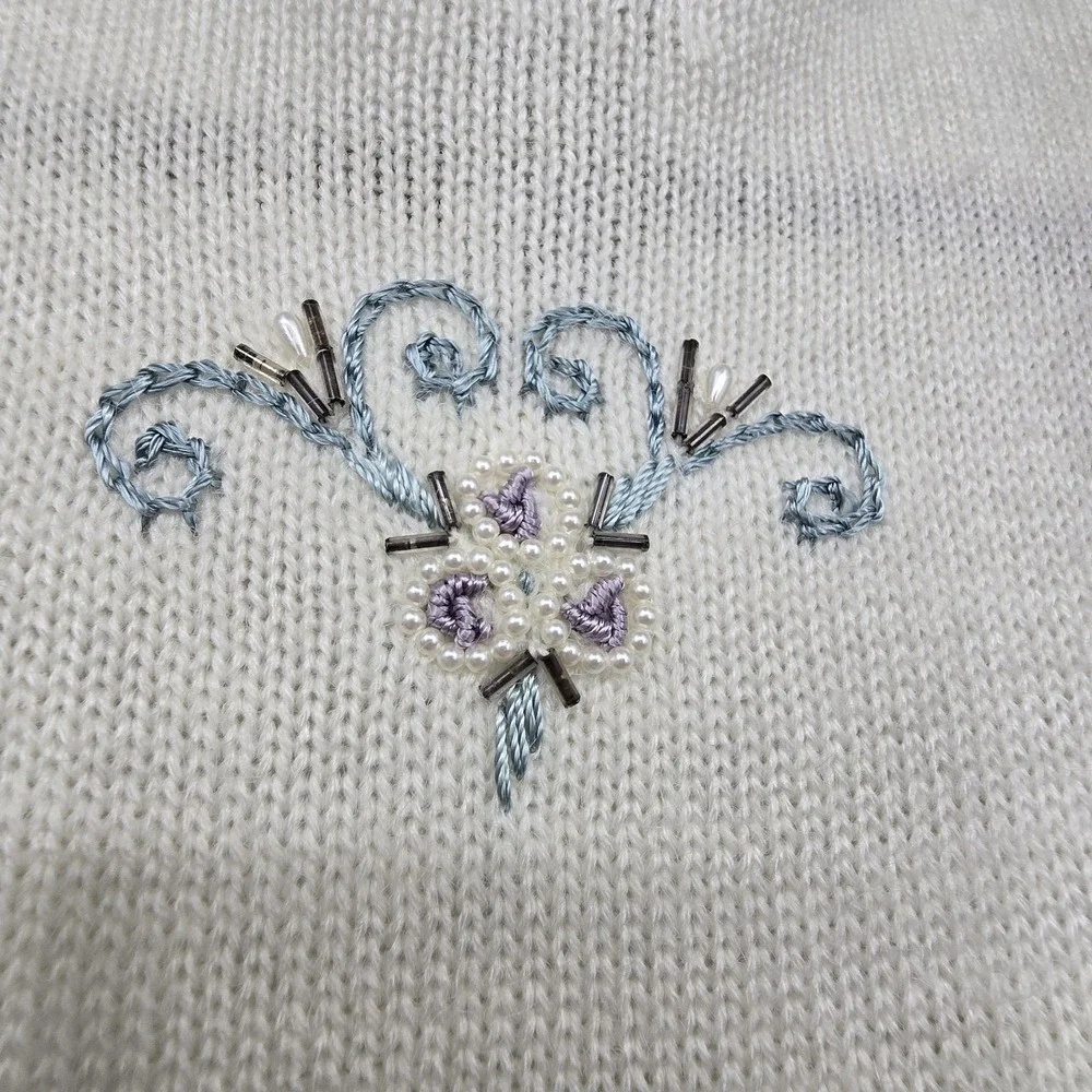 Vintage Koret Embroidered Sweater Vest Women 2X Ivory Beads Boho Cottage Grandma